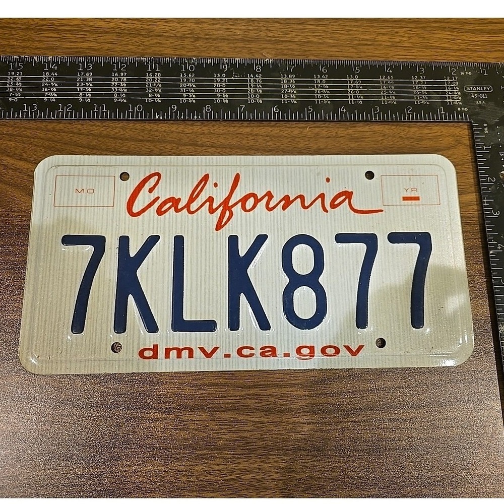 California DMV License Plate 7KLK877 White Blue Red‎ Collectible Car Tag